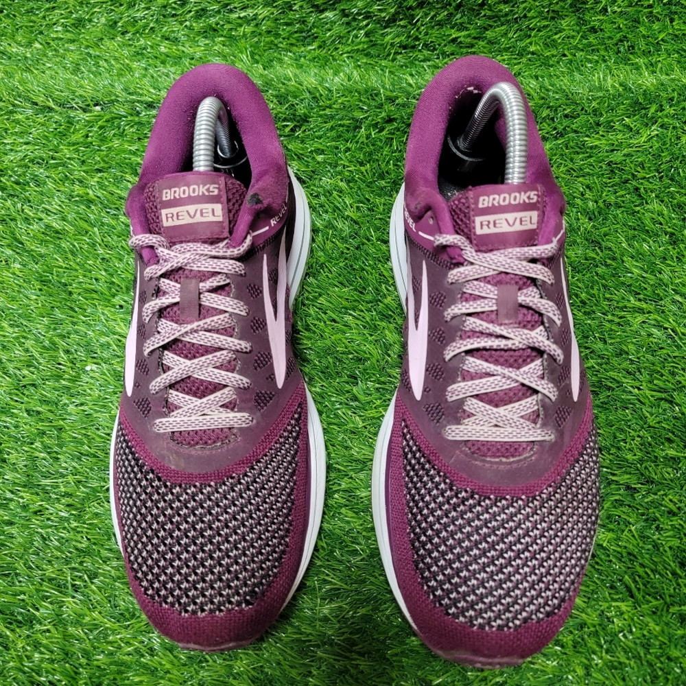 Brooks Revel (B016) - Picture 2 of 8